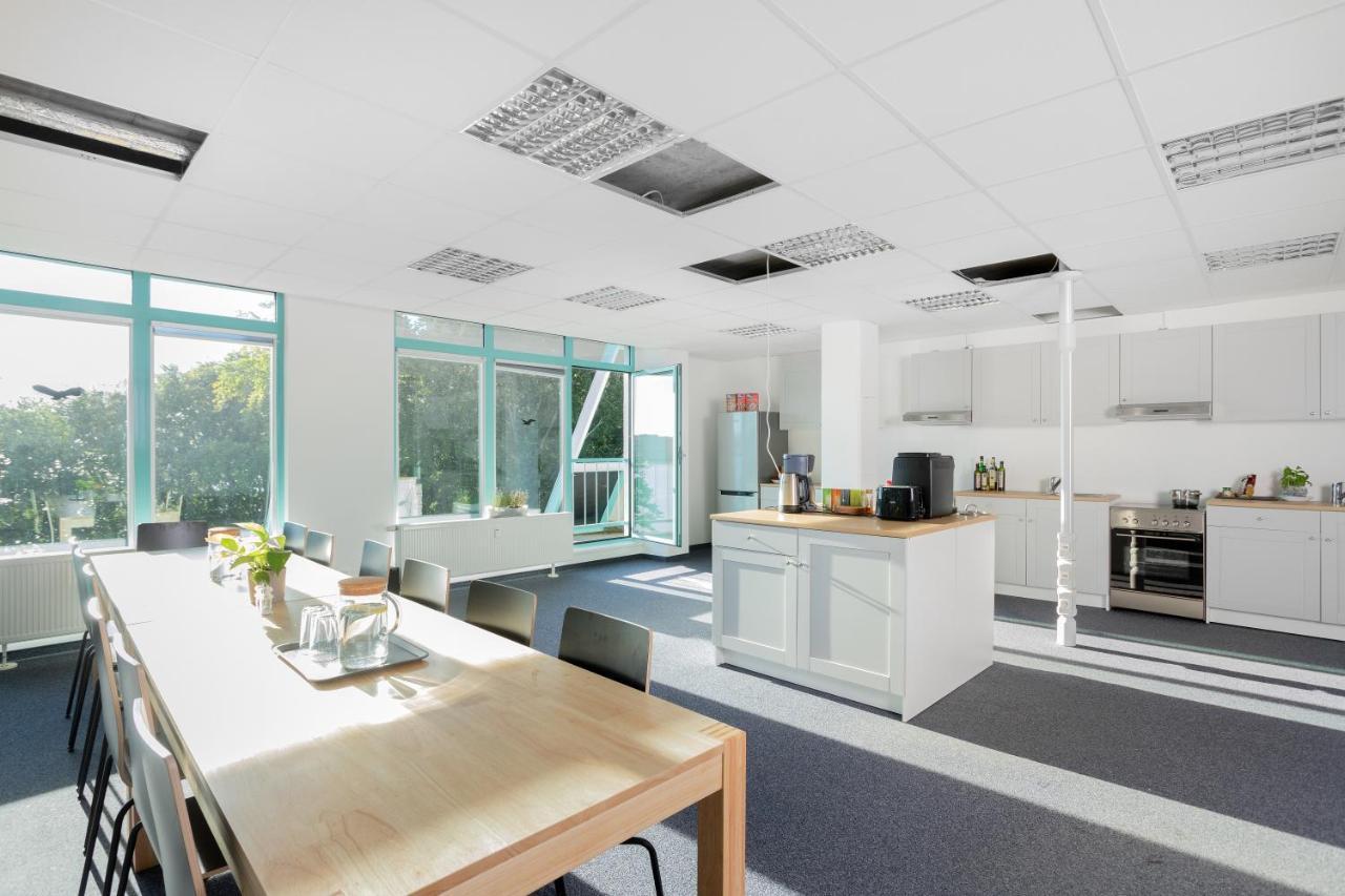 Project Bay - Workation / Coworking Vandrehjem Lietzow Eksteriør billede